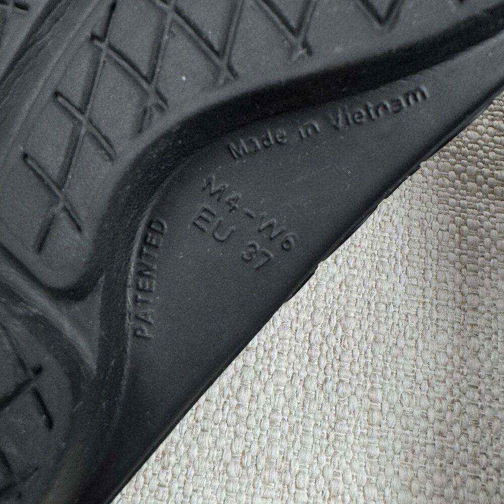 OOFOS OOAHH Sport Flex Slides Women’s Size 6 Black Recovery Sandals - Picture 11 of 12